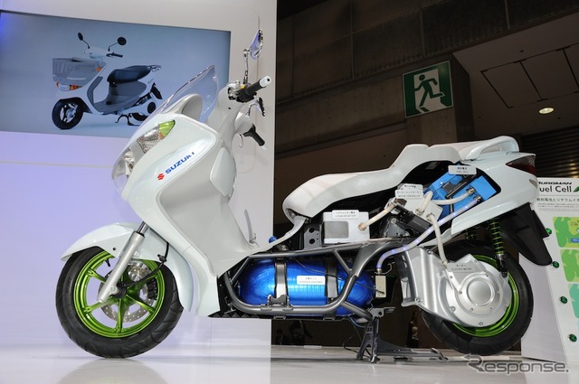 スズキ バーグマン フューエルセルスクーター(東京モーターショー11)