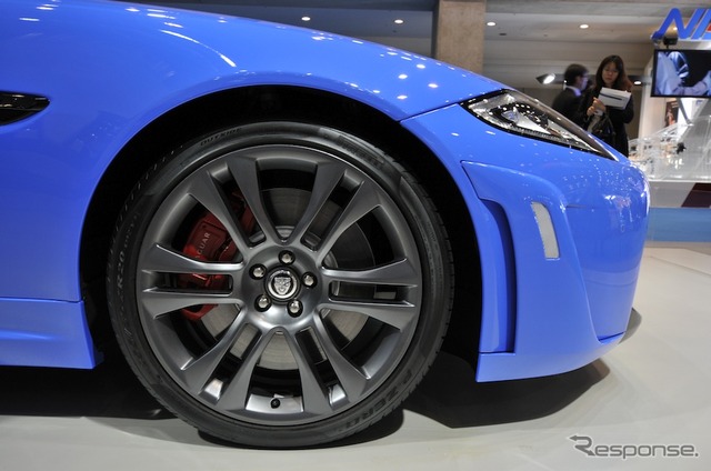 ジャガー XKR-S(東京モーターショー11)