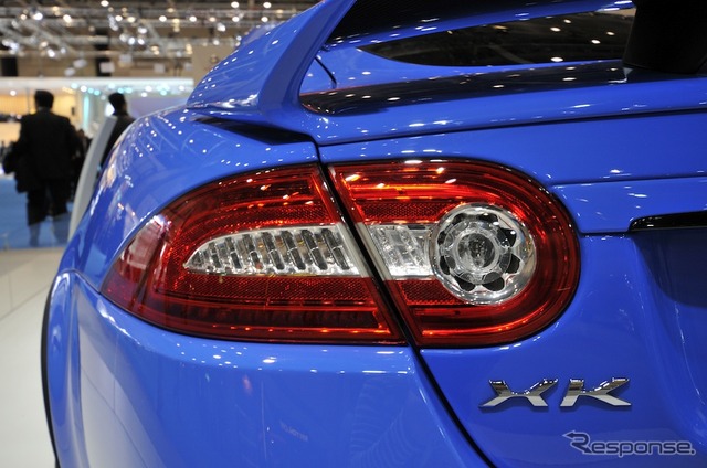 ジャガー XKR-S(東京モーターショー11)
