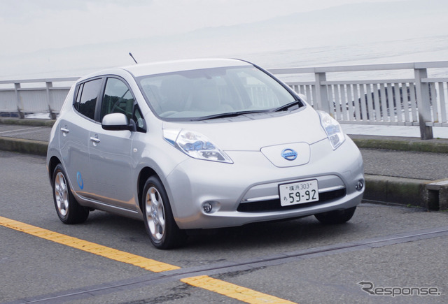 日産リーフ