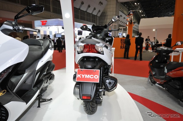 KYMCO K-XCT 300i(東京モーターショー11)