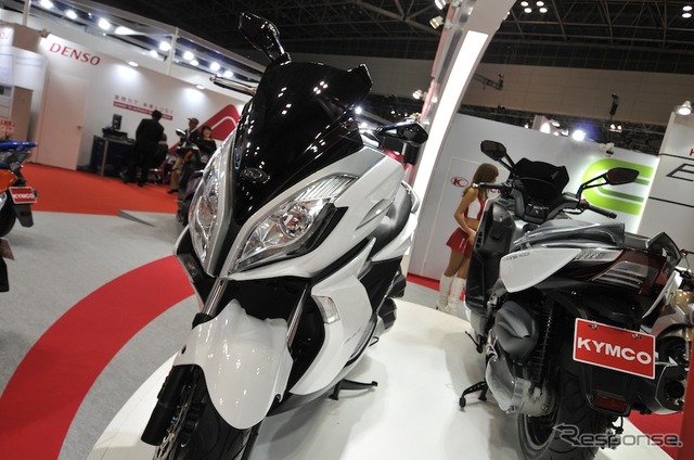 KYMCO K-XCT 300i(東京モーターショー11)