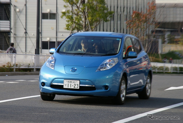 日産リーフ