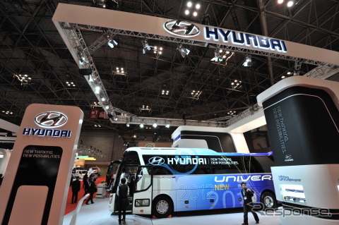 ヒュンダイの大型バス、ユニバース（東京モーターショー11）