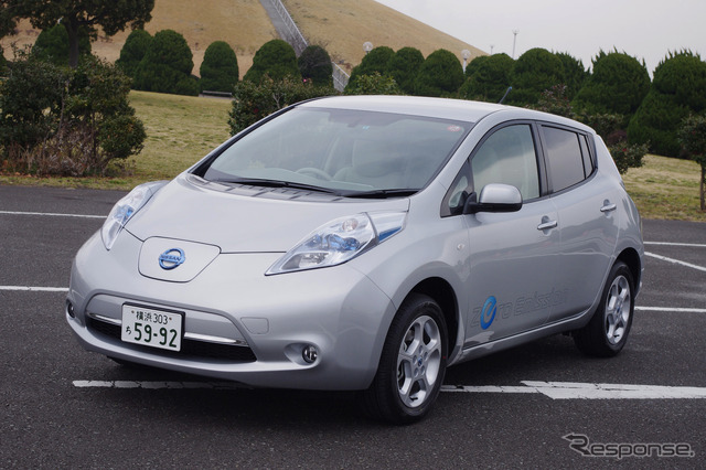 日産リーフ