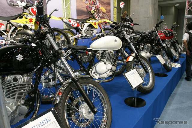 【東京モーターサイクルショー04】写真蔵…スズキブース編