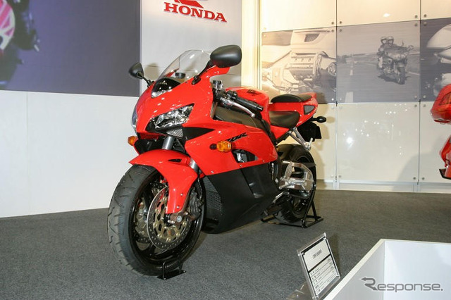 【東京モーターサイクルショー04】写真蔵…ホンダブース編