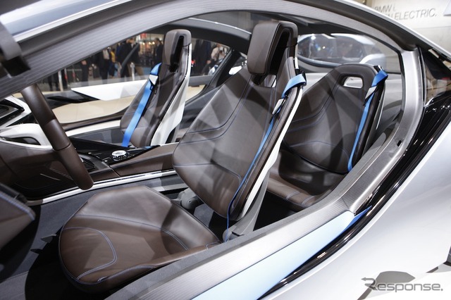BMW i8コンセプト(東京モーターショー11)