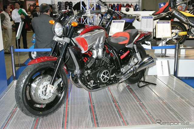 【東京モーターサイクルショー04】写真蔵…ワイズギアブース編