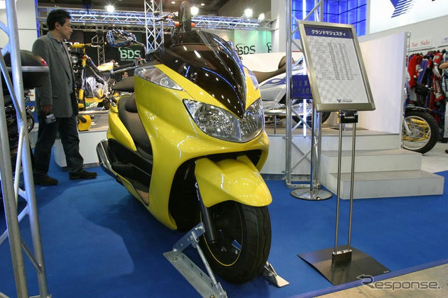 【東京モーターサイクルショー04】写真蔵…ワイズギアブース編