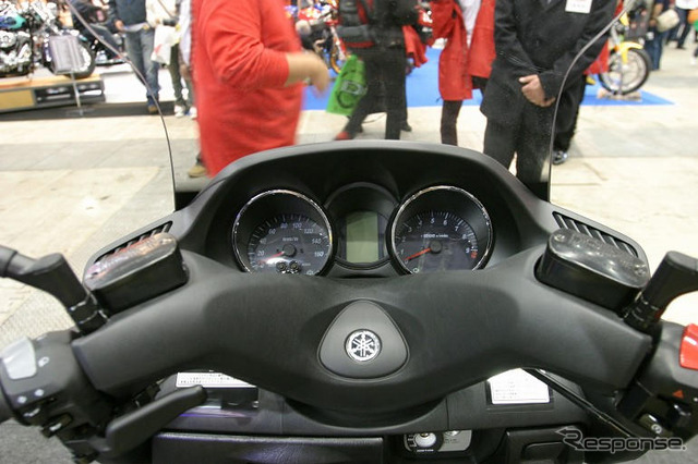 【東京モーターサイクルショー04】写真蔵…ワイズギアブース編