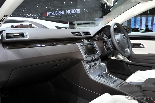VW CC(東京モーターショー11)