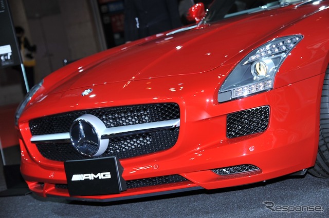 メルセデスベンツ SLS AMG ロードスター (東京モーターショー11)