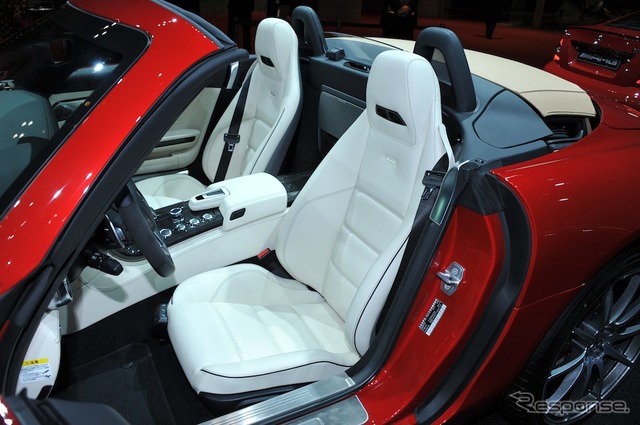 メルセデスベンツ SLS AMG ロードスター (東京モーターショー11)