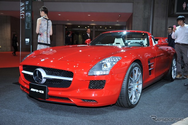 メルセデスベンツ SLS AMG ロードスター (東京モーターショー11)