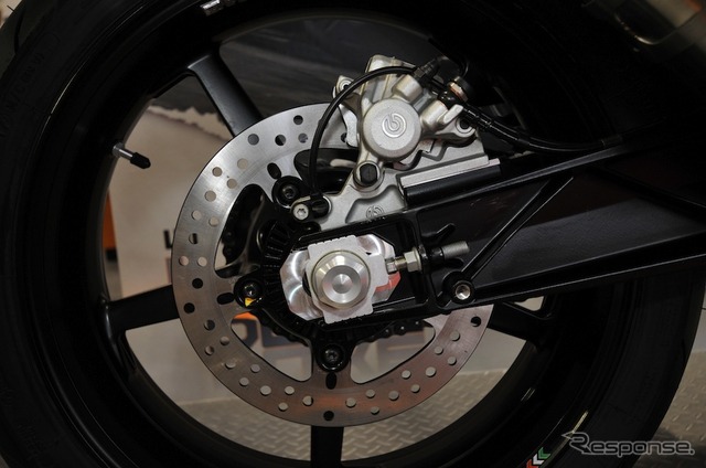 KTM 690DUKE(東京モーターショー11)