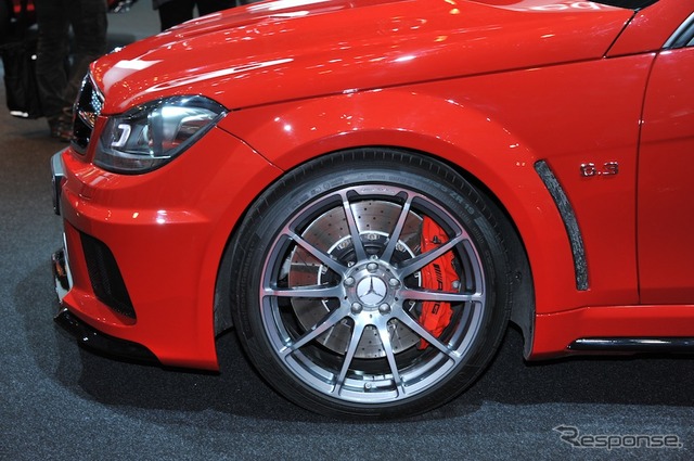 メルセデスベンツ C63AMGブラック(東京モーターショー11)