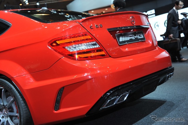 メルセデスベンツ C63AMGブラック(東京モーターショー11)