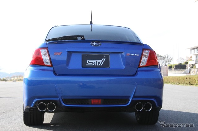 スバル インプレッサのコンプリートカー、S206