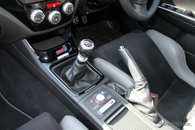 スバル インプレッサ WRX STI S206