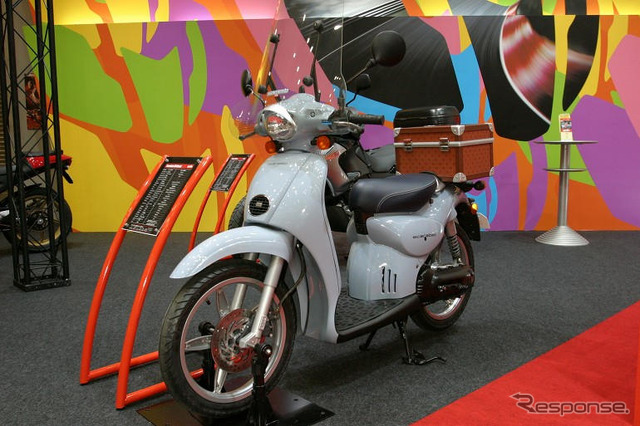 【東京モーターサイクルショー04】写真蔵…アプリリア編