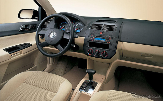 VW『ポロ』に初めて!!　左ハンドル仕様