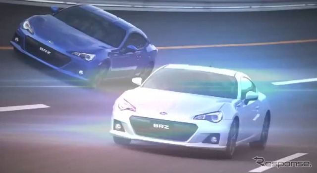 テストコースを走行する2台のスバルBRZ(動画キャプチャー)