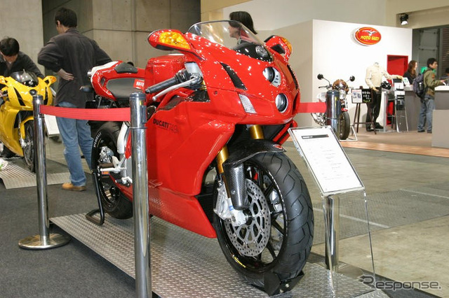 【東京モーターサイクルショー04】写真蔵…ドゥカティ編