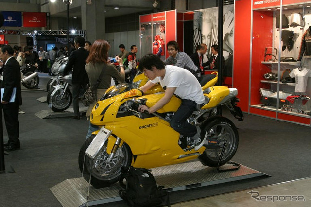 【東京モーターサイクルショー04】写真蔵…ドゥカティ編