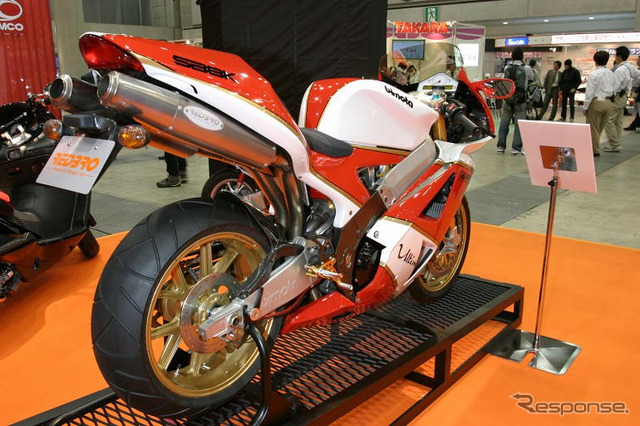 【東京モーターサイクルショー04】写真蔵…レッドブロ・ビモータ編