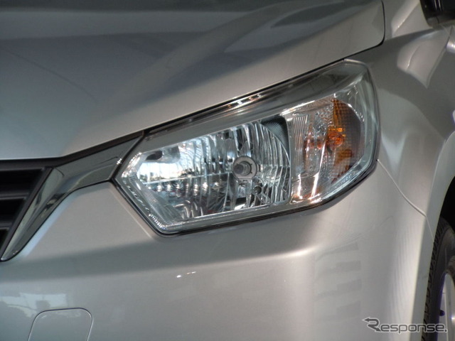東風日産・ヴェヌーシアD50