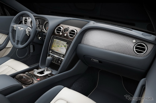 新しい直噴4.0リットルV型8気筒ツインターボを搭載するベントレー コンチネンタルGT