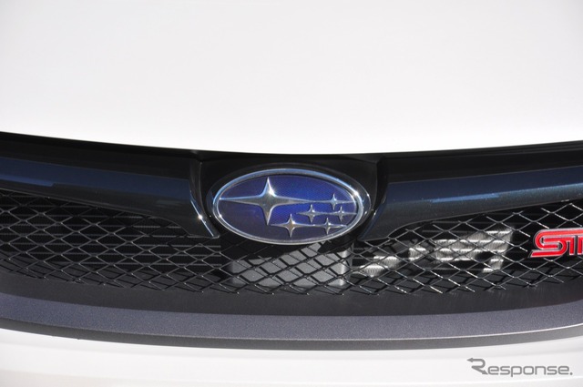 スバル インプレッサ WRX STI 4ドア
