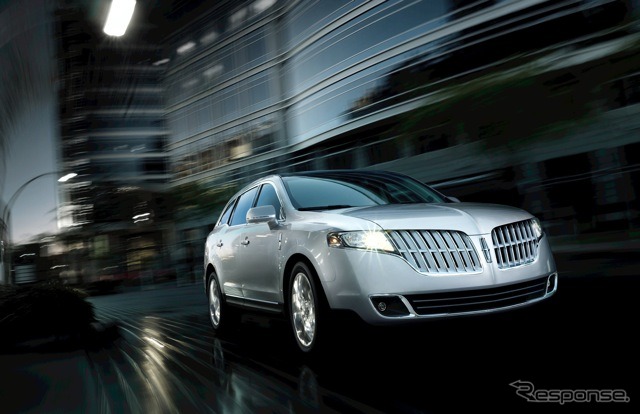 最も醜い車2012(フォーブス):リンカーンMKT。写真は2011年型。