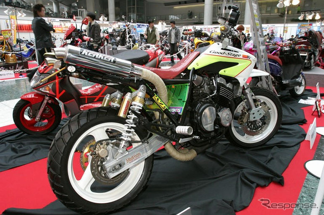 【東京モーターサイクルショー04】写真蔵…カワサキカスタム編