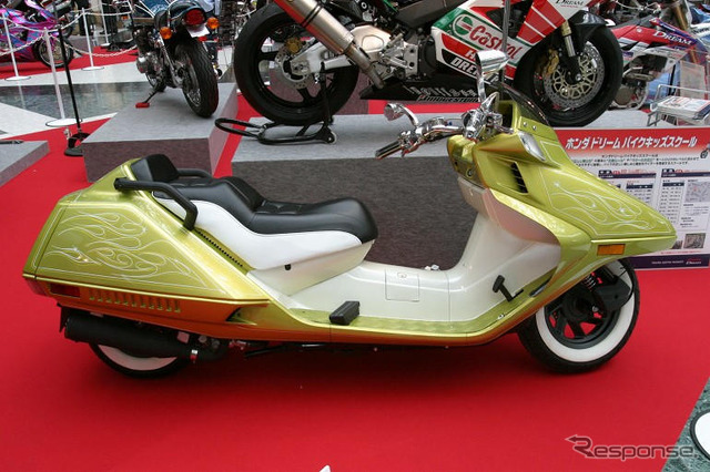 【東京モーターサイクルショー04】写真蔵…ホンダカスタム編