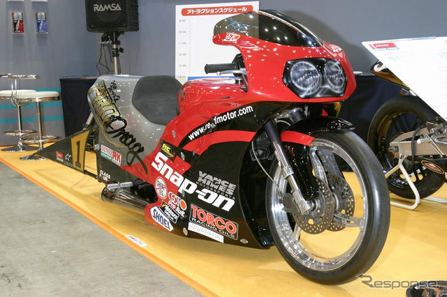 【東京モーターサイクルショー04】写真蔵…スズキカスタム編