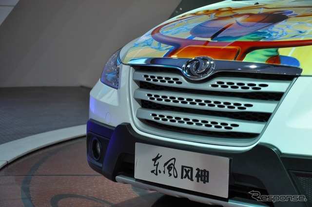 東風汽車 風神H30クロス(広州モーターショー11)
