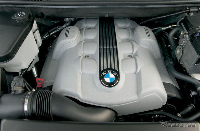 BMW、『X5』のトップオブザレインジ「4.8i」を発売