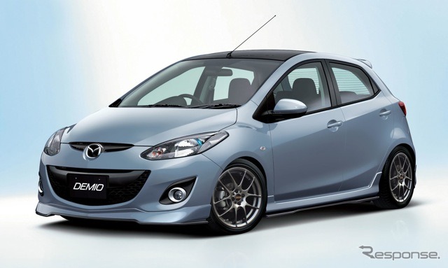 マツダ・デミオ13-SKYACTIV Smart Stylish 2012