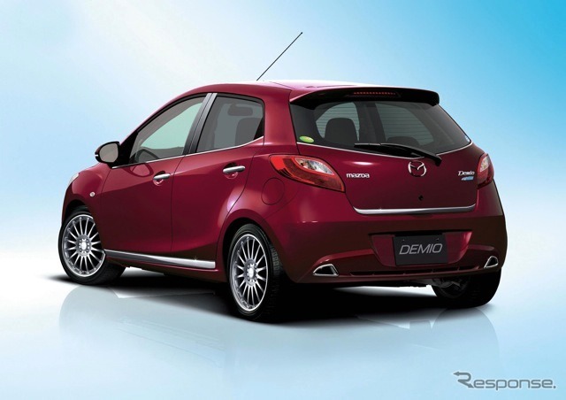 マツダ・デミオ13-SKYACTIV 2012