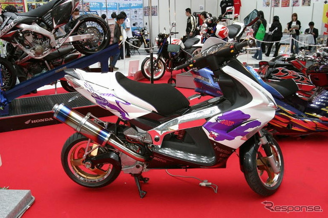 【東京モーターサイクルショー04】写真蔵…なんやかんやと