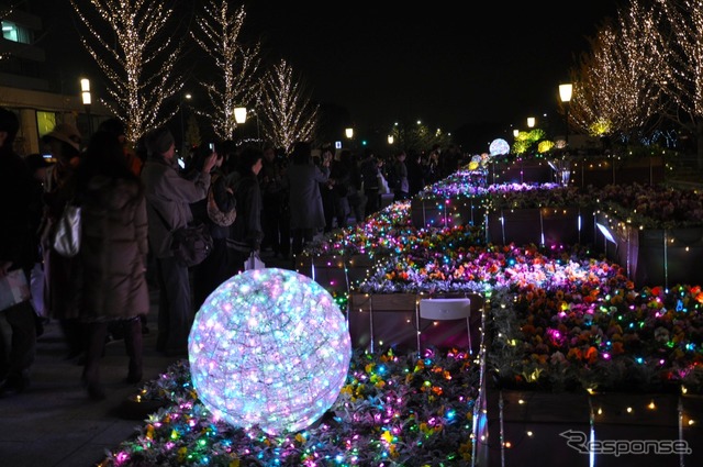 光都市東京・LIGHTOPIA2011のようす