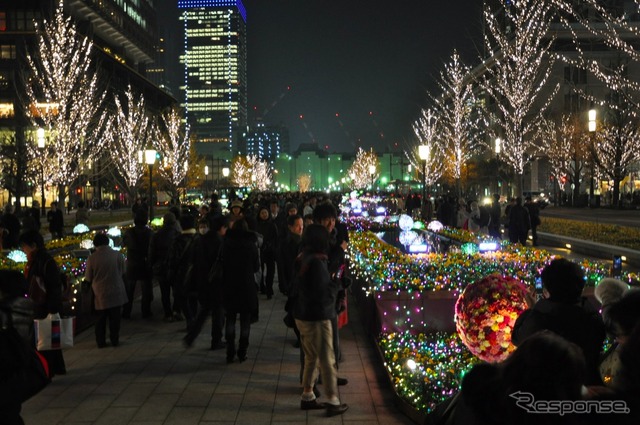 光都市東京・LIGHTOPIA2011のようす