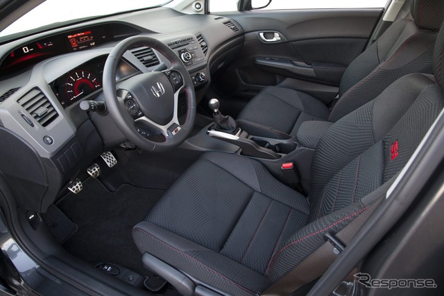 新型ホンダ・シビックのスポーツグレード、Si（北米仕様）