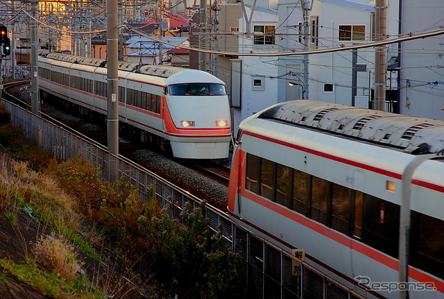 東武100系スペーシア 従来までのデザイン