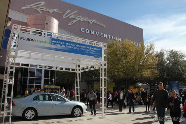 2011年1月に開催されたCES2011。会場にはEVやHVが数多く展示された