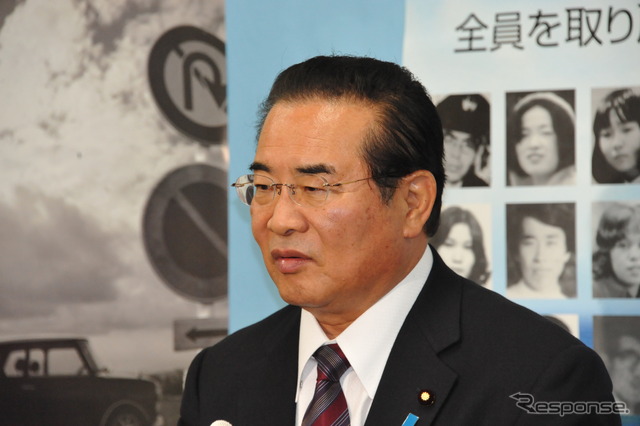 山岡賢次国家公安委員長