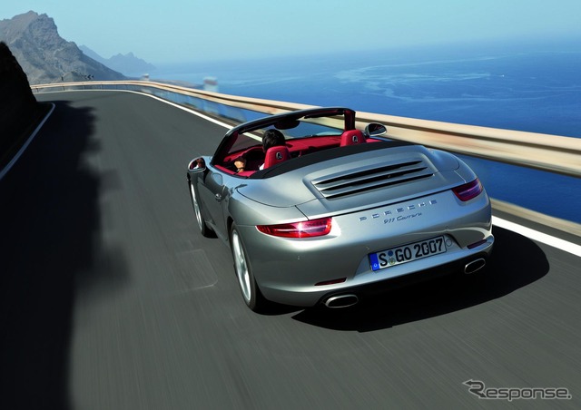 新型ポルシェ911カブリオレ