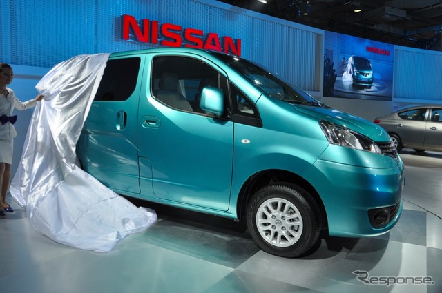 日産 EVALIA